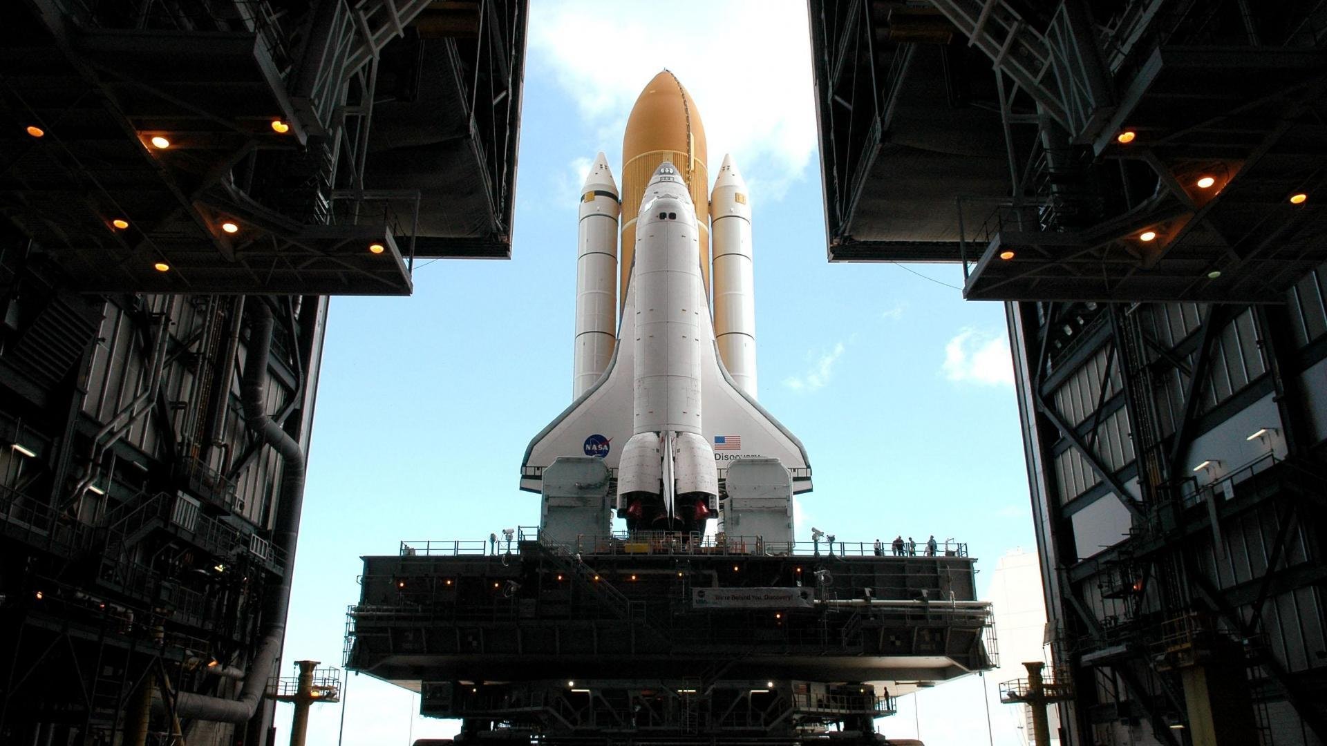 九游官网pc-约翰·恩多耶-布鲁阿尔后半程爆发力夺人眼球，恩内斯特·布鲁佛