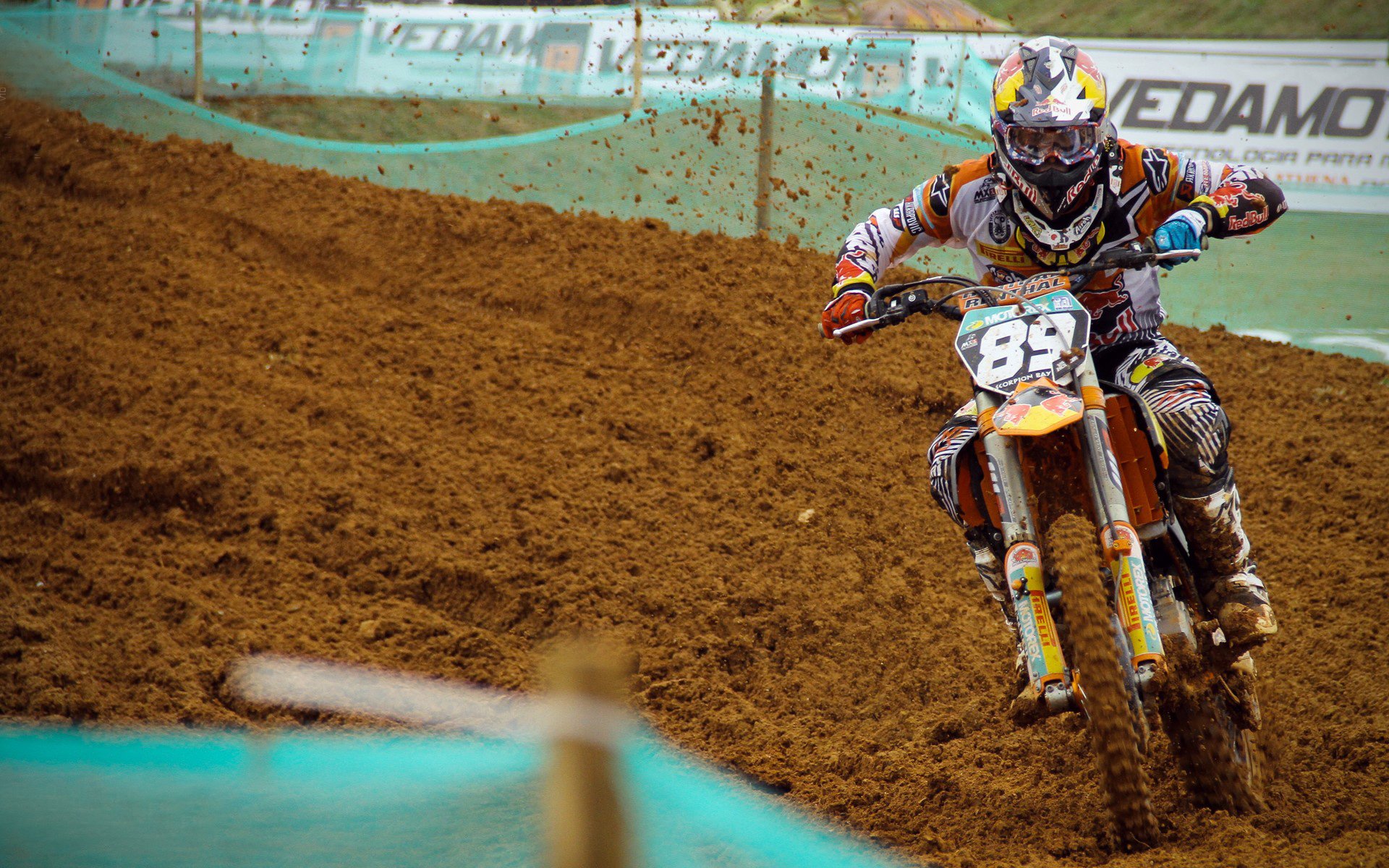 九游体育app-青训科技成果不断突破，智能训练系统在青少年中逐步推广，青训训练内容